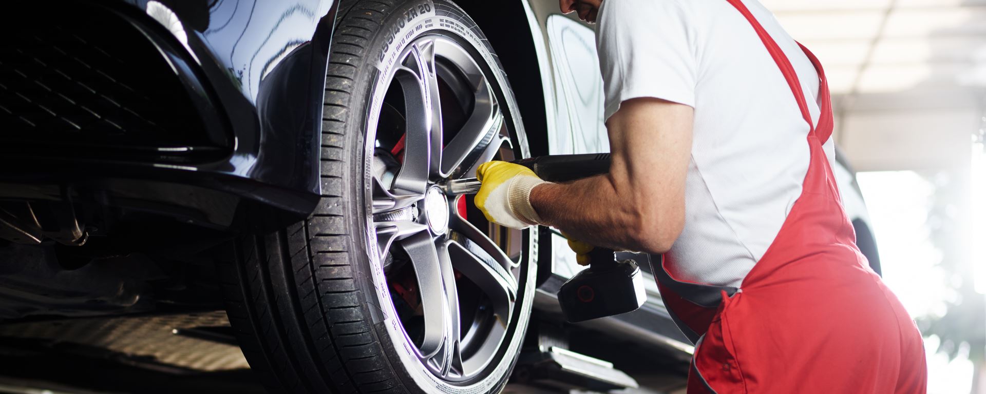 Sallas Auto Repair - Kansas City | Tire Service